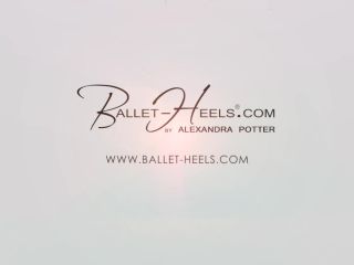 Pink Ballerina Latex Catsuit (Latexperient)